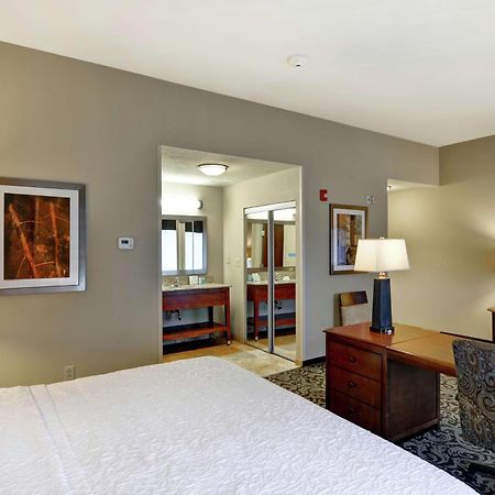 Hampton Inn And Suites New Hartford/Utica Exterior foto