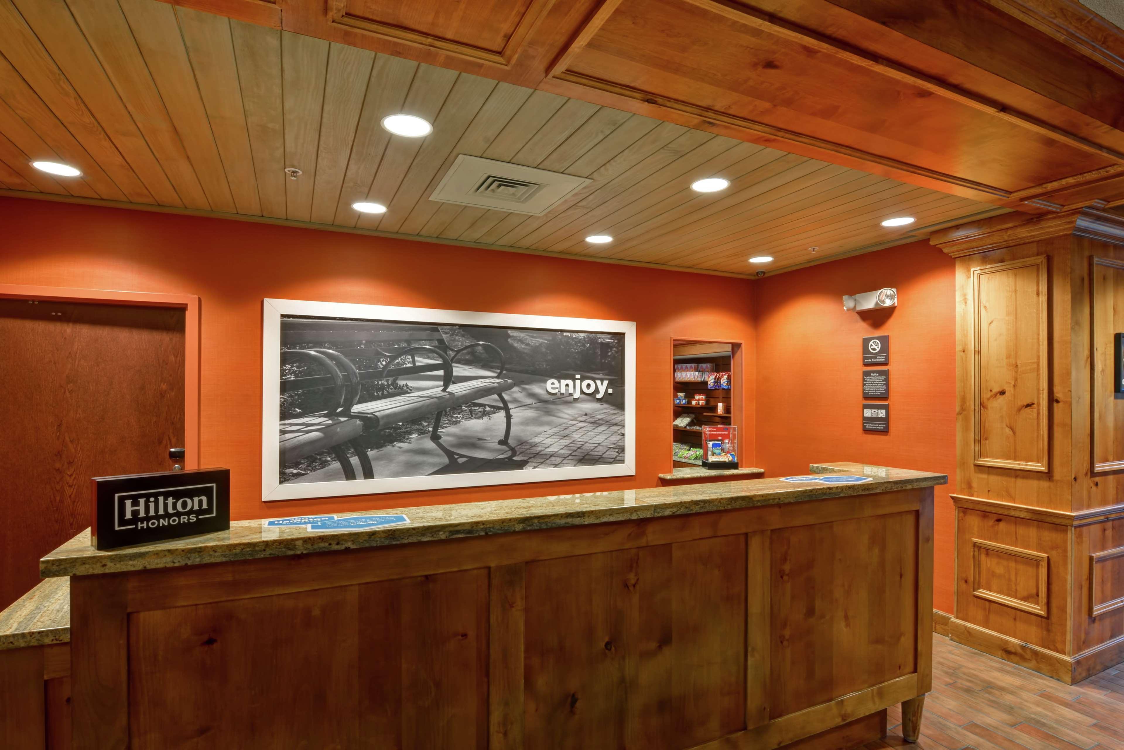 Hampton Inn And Suites New Hartford/Utica Exterior foto
